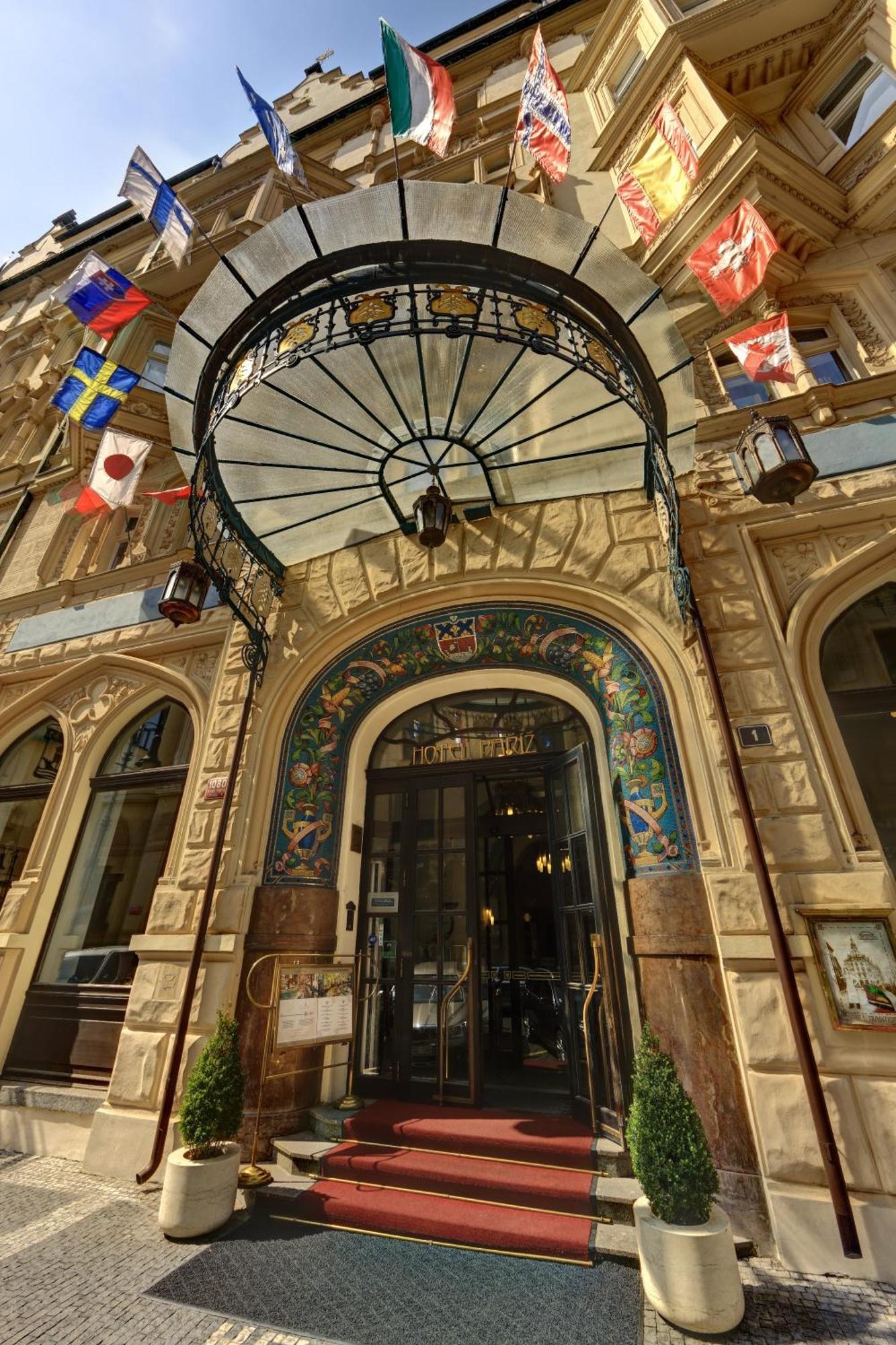 Hotel Paris Prague Exterior photo The entrance to the Swedish Museum of Natural History