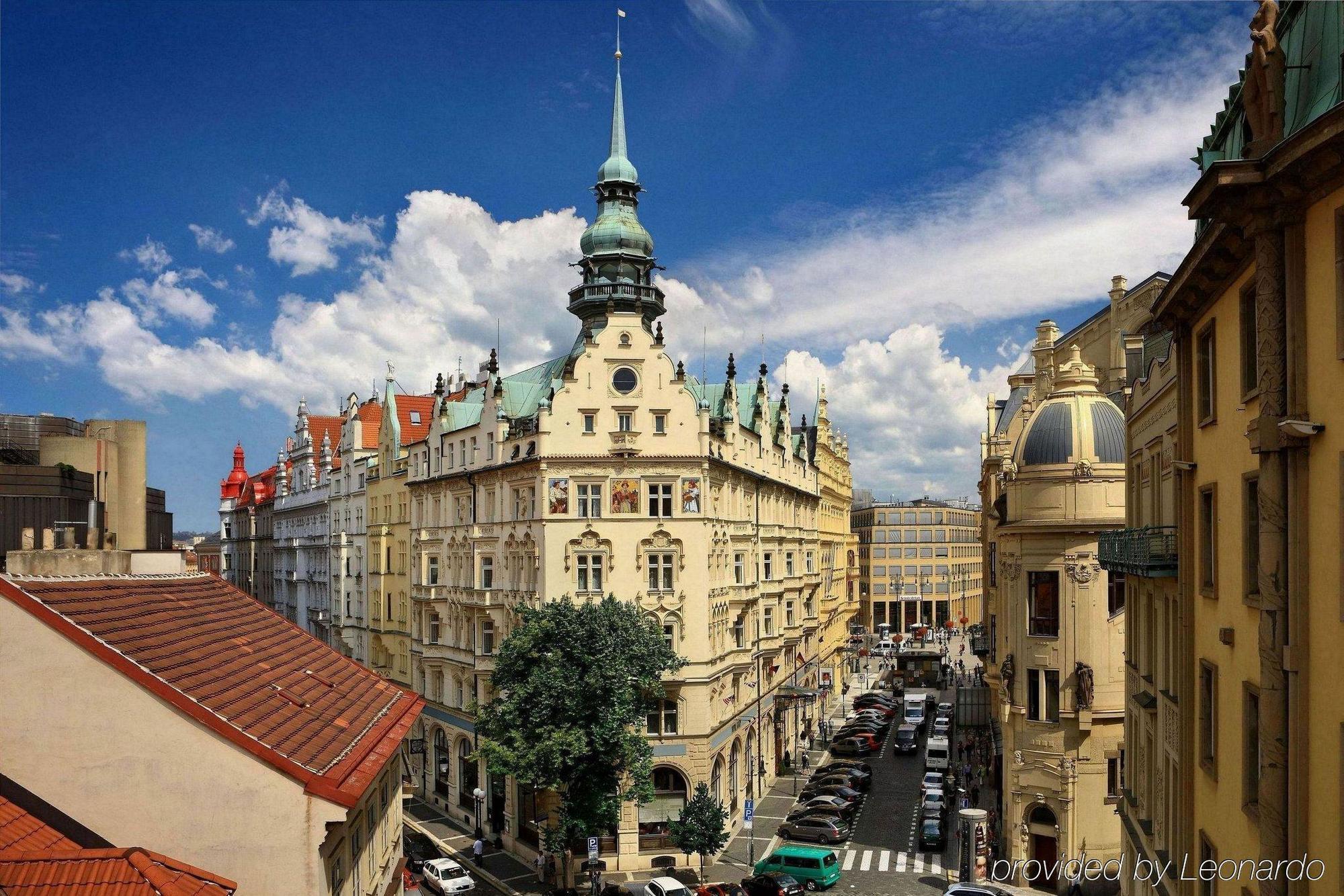 Hotel Paris Prague Exterior photo The building of the former department store department store "W. H. Sohl"